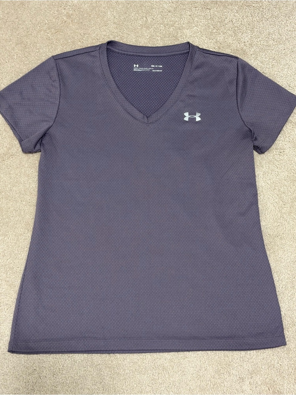 4/$20 SALE - Under Armour Women's Purple V-Neck Performance Tee